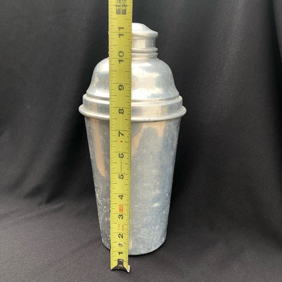 Large Vintage 11 1/2” Aluminum Cocktail Shaker - Picture 2 of 8